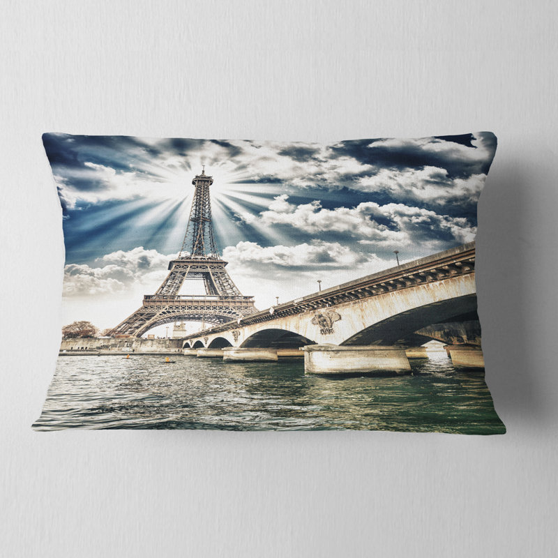 Coussin lombaire cityscape paris towerand iena bridge