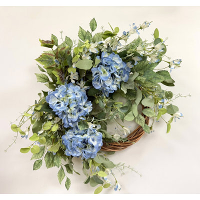 Couronne florale 24 po avec demi-anneau, printemps, été, lierre, eucalyptus et hortensia