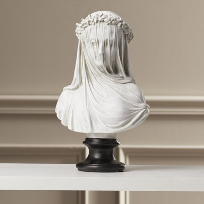 Buste de jeune fille voilé