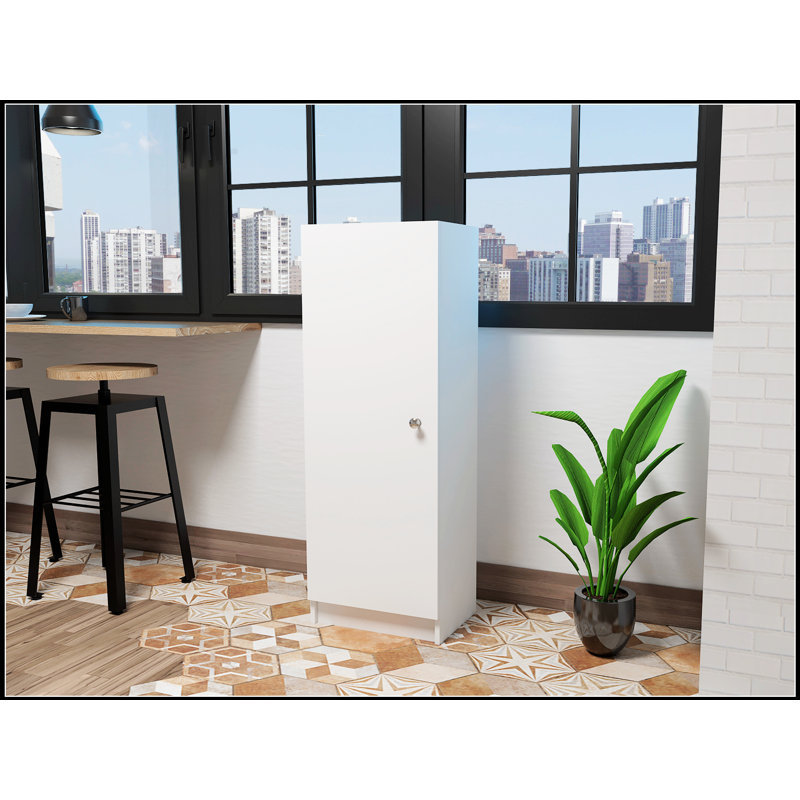 Garde-manger rectangulaire Richmond avec tablettes réglables et portes à fermeture en douceur pour le rangement de la cuisine moderne