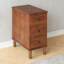 Table de chevet classique à 3 tiroirs en bois avec fonction de rangement-652805490