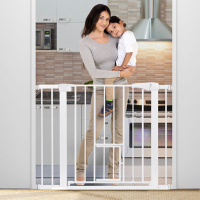 30" Tall Auto Close Walk Thru Safety Gate with Pet Door