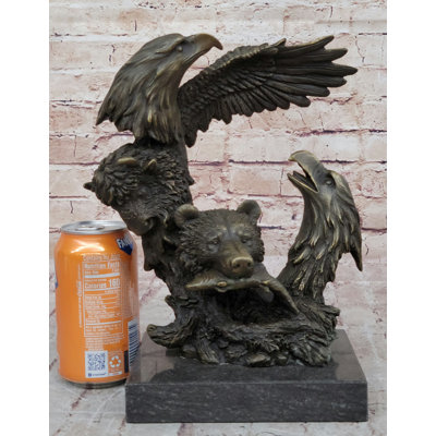 «Eagles & Bear Hunting Fish», sculpture originale en bronze par Milo sur base de marbre