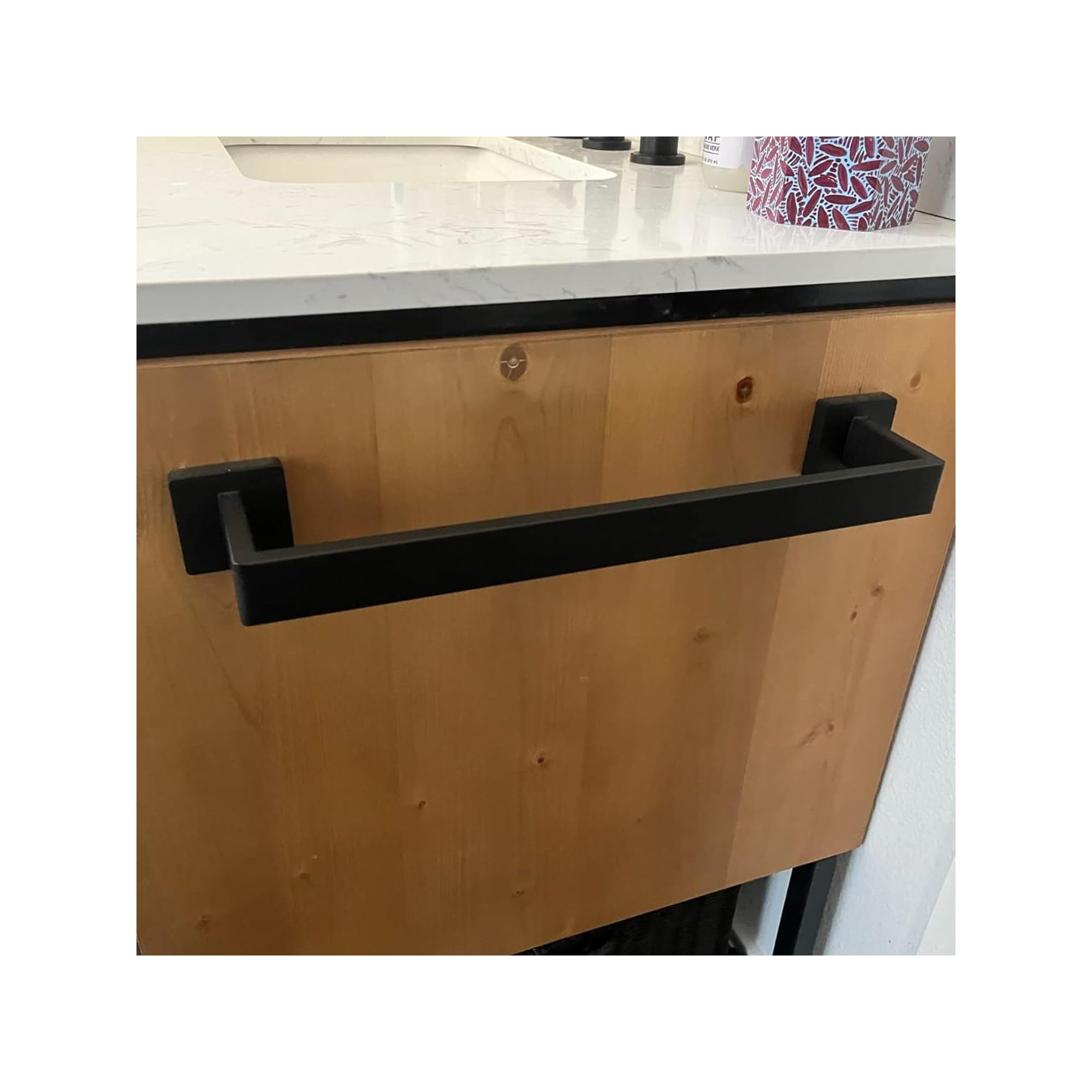 23.75'' Towel Bar, Matte Black, 3.13'' H X 23.75'' L X 2.19'' D