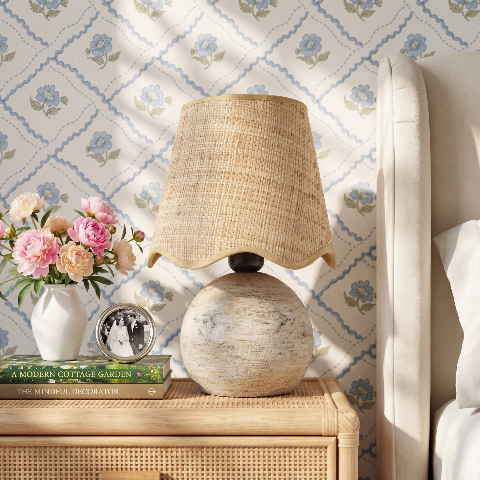 Margaret Table Lamp, Beige