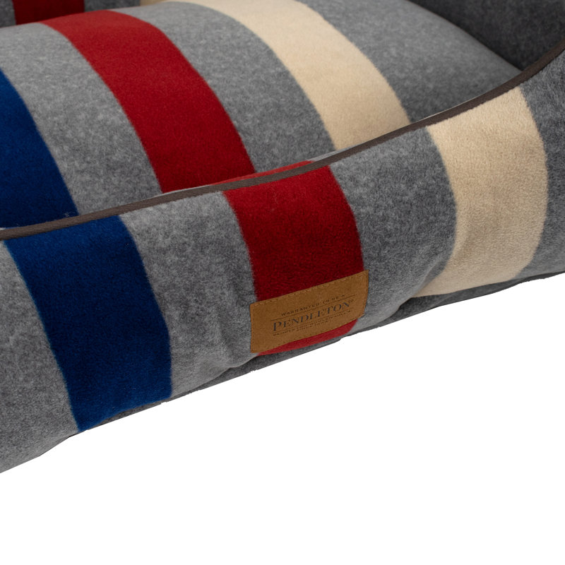 Lit pour chien Pendleton Kuddler, Cabine à rayures grises, Medium (30"w x 24"d x 9"h)