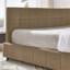 Lit double en velours, cadre de lit capitonné avec dossier et accoudoirs, aucun sommier nécessaire-886320468