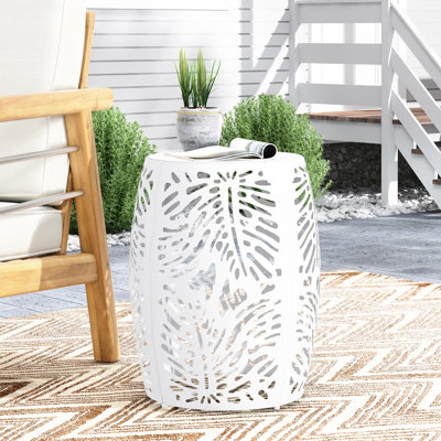 Élégante table découpée en fer blanc - avec feuille tropicale, 16,98 po x 16,98 po x 20,77 po, fer à repasser en métal prêt à l'emploi, 16,98 po x 20,77 po, instantané