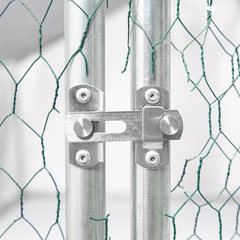 Grand poulailler en métal de 26 pi x 10 pi x 6 pi avec couvercle Facile à nettoyer Surface lisse pour la volaille extérieure 26 x 10 x 6 pi pré-assemblé et installé Safe Haven
