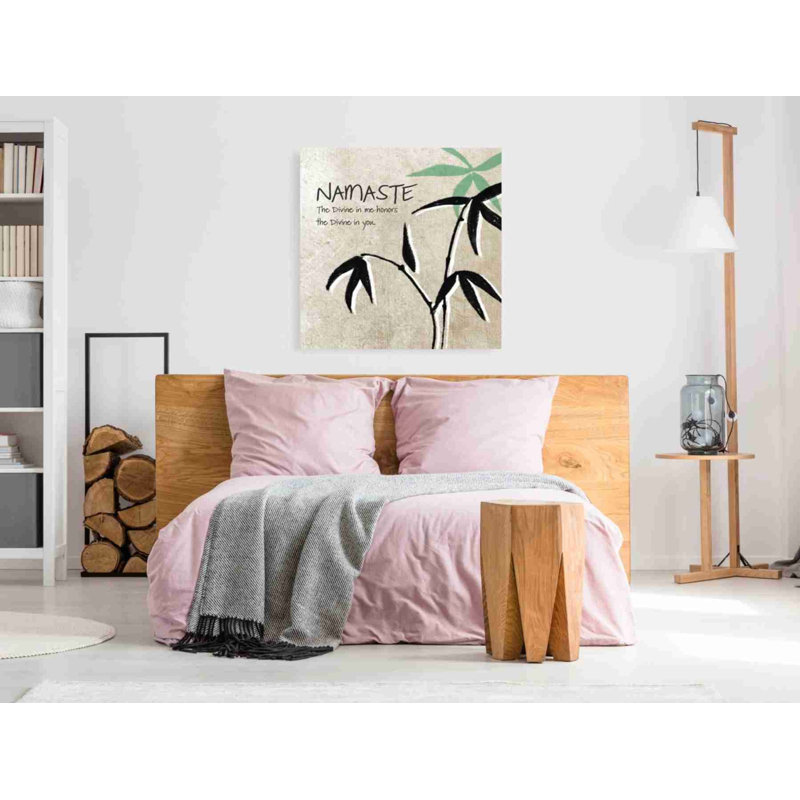 «Namaste» par Linda Woods, art mural sur toile, H 37 po x l 37 po