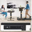 Bureau debout électrique à hauteur ajustable avec ports USB et prises de courant, roulettes verrouillables, grand tapis de souris-522829745-522829757