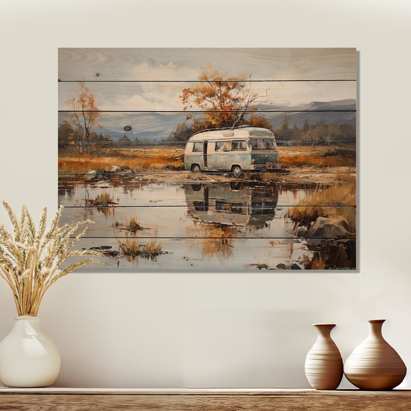 «Camping Travel Van Charm» - Art mural en bois sur bois de pin naturel, H 24 po x l 32 po