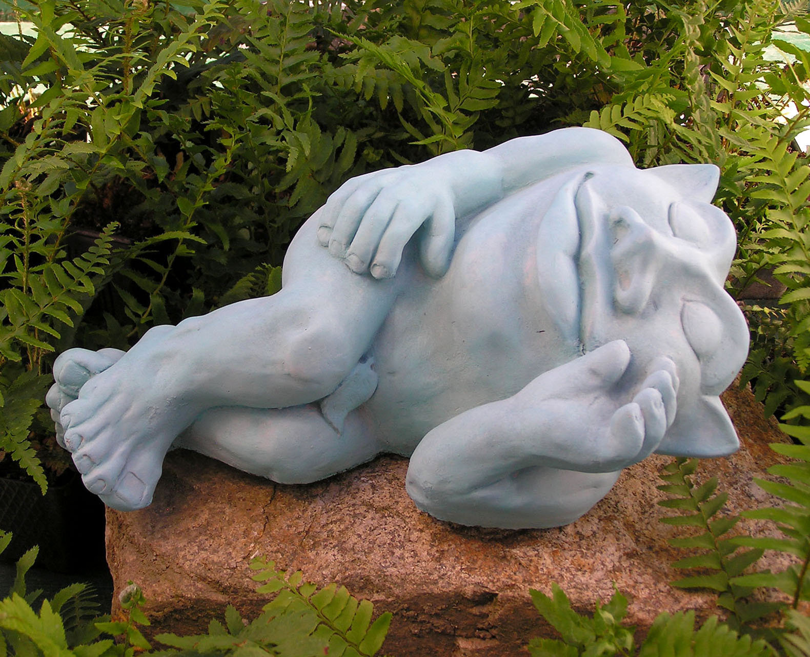 Nichols Bros. Stoneworks Reclining Garden Gargoyle Statue - Wayfair Canada