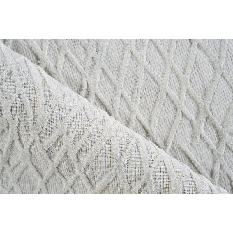 Crescendo Handmade Hand Loomed Rayon From Bamboo Silk And Cotton Ivory Area Rug, Rectangle 6' x 9'