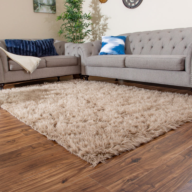 Tapis moelleux en fourrure de mouton brun clair Diller, Rectangle 8 pi x 10 pi