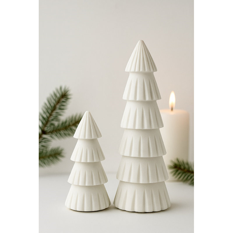 Sapin de Noël blanc du Montana avec rainures, H 7,5 po x l 3 po x P 3 po