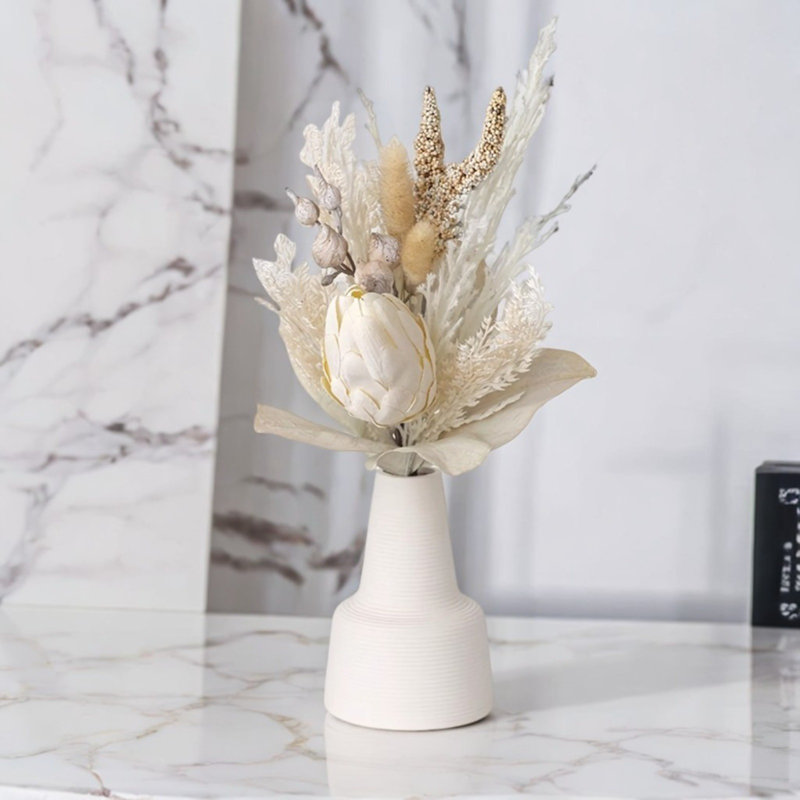 Ornements de fleurs simulées, Blanc
