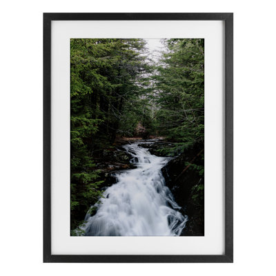 Cascade sans fin, impression encadrée sous verre, conception de Sean Greenough