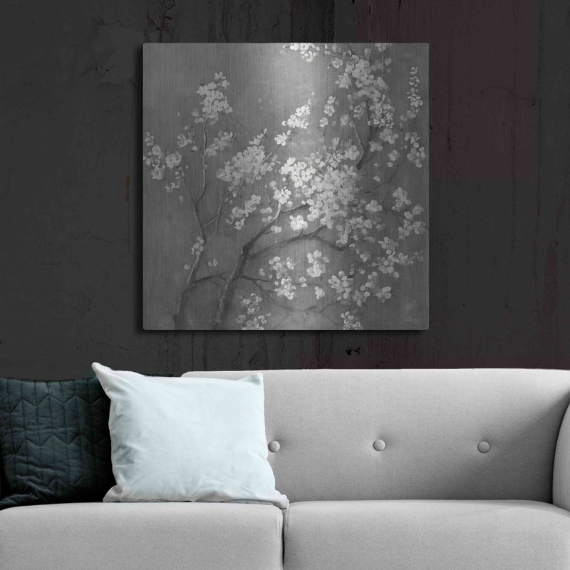 «White Cherry Blossom I On Grey» par Danhui Nai, H 36 po x l 36 po