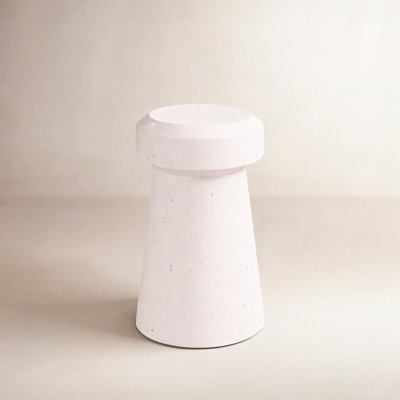 Magnus End Table