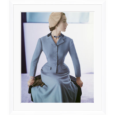 «Vogue Magazine», modèle vêtu d'un costume de laine bleue, «Horst P. Horst, 1 fevrier 1952»