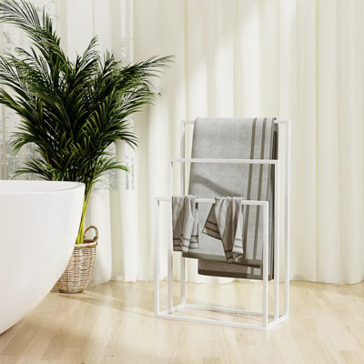 3 Freestanding Towel Stand