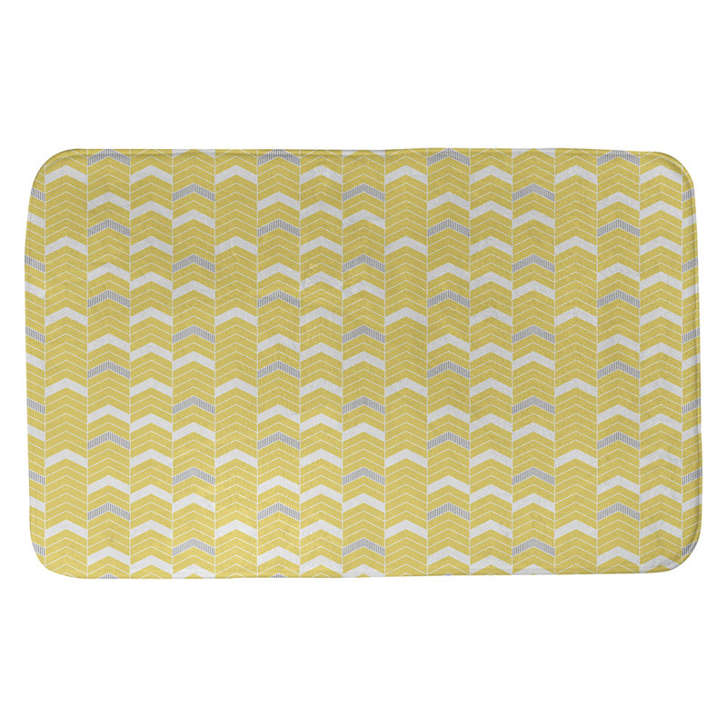 Tapis pour salle de bain lineed chevrons Stephenie, l 17 po x L 24 po, Jaune / Gris