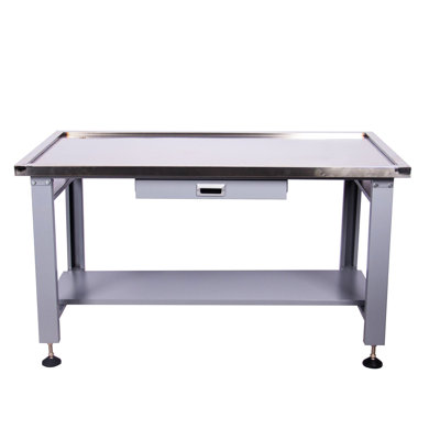 Grande table de 59 pouces avec trou de bonde, structure robuste, espace de travail spacieux de 59 po x 33 po, intégrée pour un travail propre, tiroir et tablette de 59 po, plateau robuste en acier inoxydable lisse,