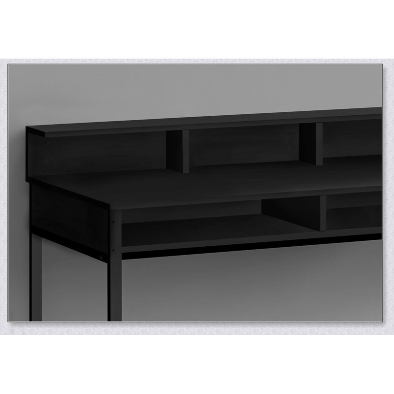 Bureau d'ordinateur moderne avec tablettes de rangement pour le bureau à domicile, peu encombrant et élégant