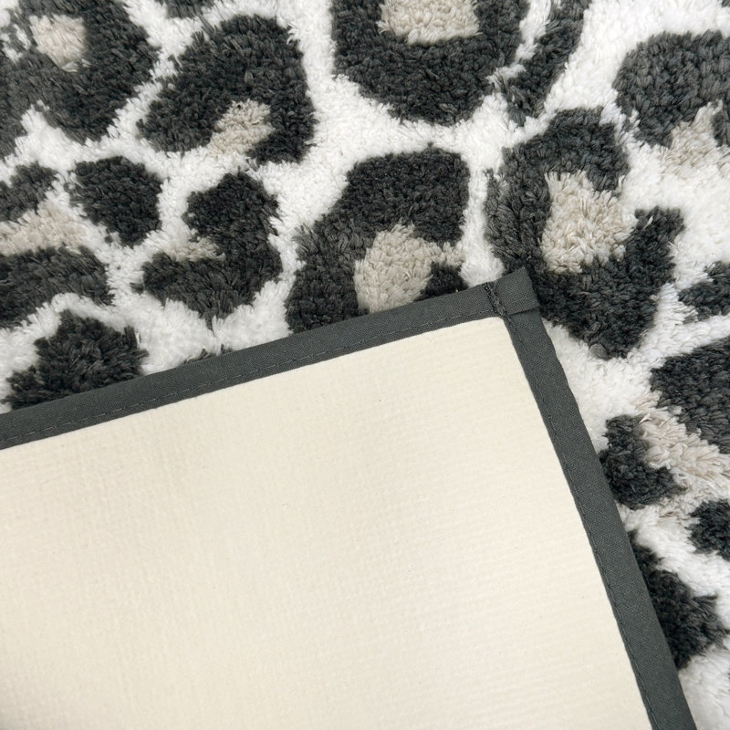 Ose Leopard Print Bath Mat, Grey