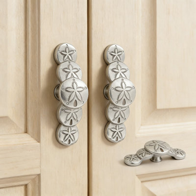 Poignées d'armoire Costello Coastal Sand | Quincaillerie en étain de qualité supérieure avec finition en nickel brossé | Orientation verticale et horizontale pour une symétrie de conception