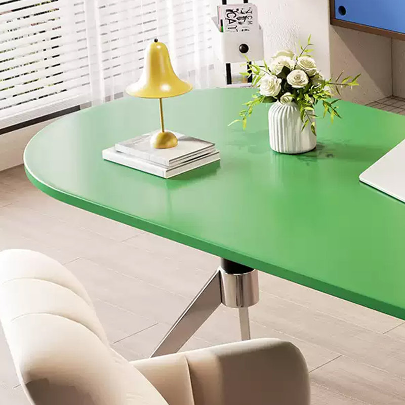 Bureau pratique moderne en forme ovale, H 29,52 po x l 62,99 po x P 27,55 po, Vert