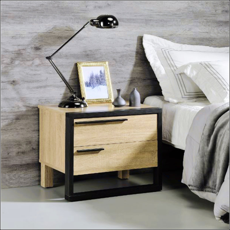 Table de chevet chic et fonctionnelle avec deux tiroirs, combinant des styles rustique et industriel.