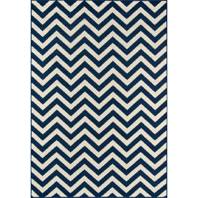 Irita Chevron Indoor / Outdoor Rug, Rectangle 3'11" x 5'7"