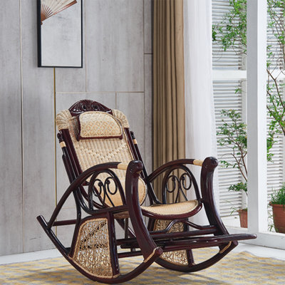 Hand-woven rocking chair made of agate rattan