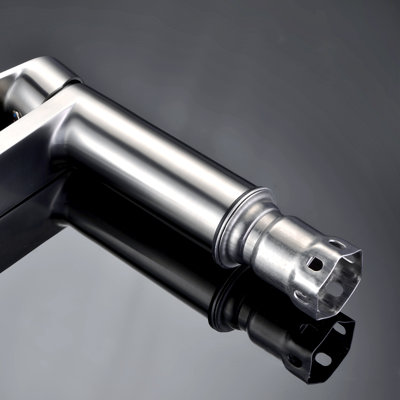 Single-handle Bathroom Faucet with Drain Assembly