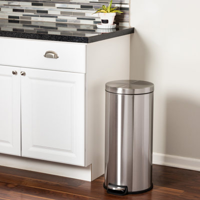 Poubelle à pédale en acier inoxydable 7,9 gallons