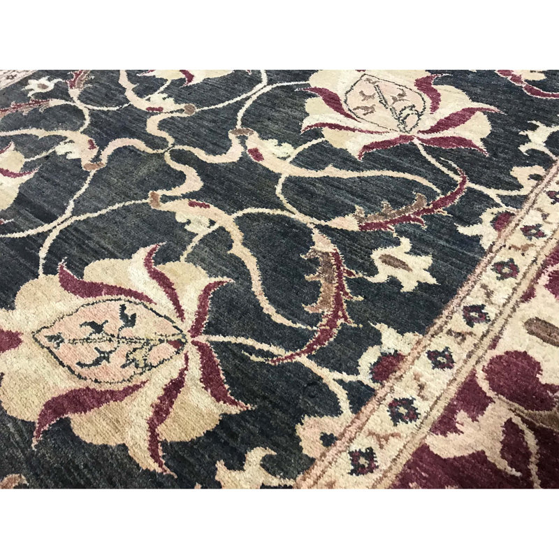 Tapis rouge noué à la main de haute qualité