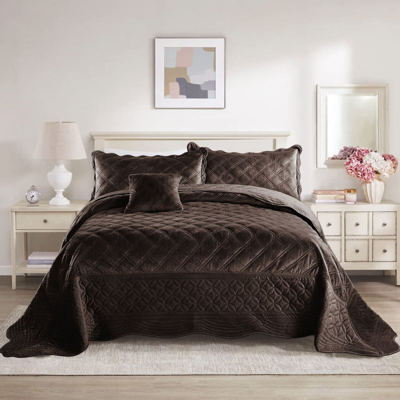 4 Piece Oversized soft Microplush Quilt Set, Queen Quilt + 2 Standard Shams + Throw Pillow, Chocolate
