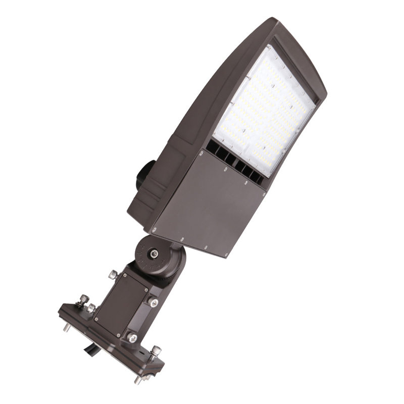 Lampadaire d'extérieur au-delà de la technologie DEL