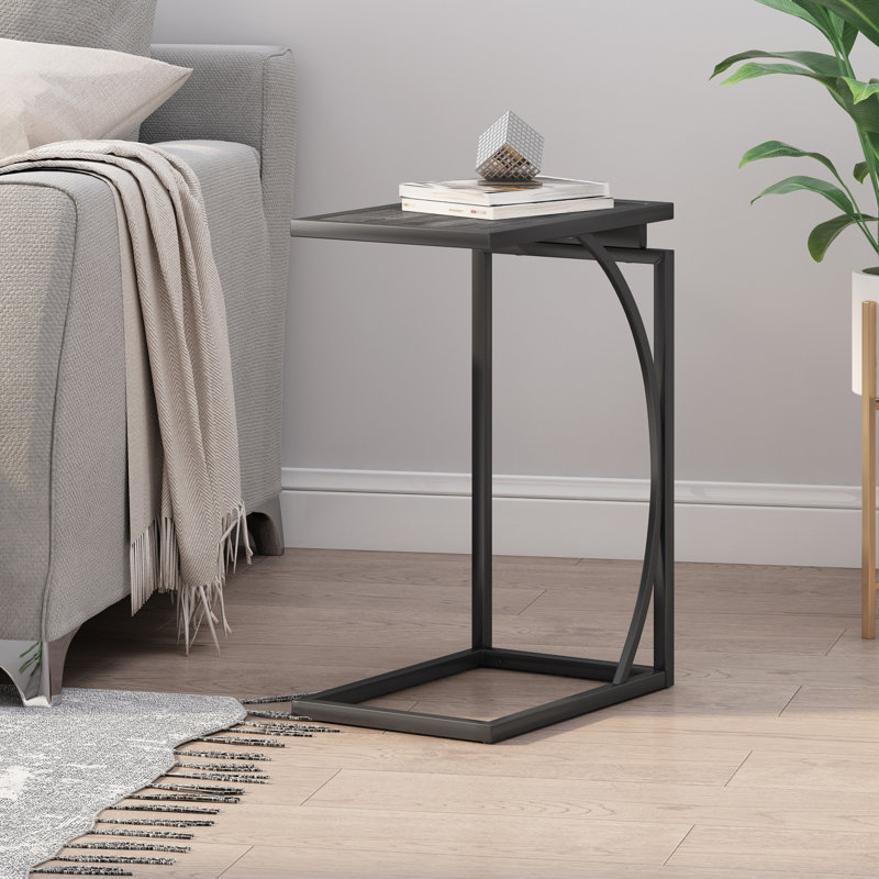 Table de bout en métal durable au design moderne, table d'appoint compacte et élégante pour la chambre à coucher, le salon ou le bureau