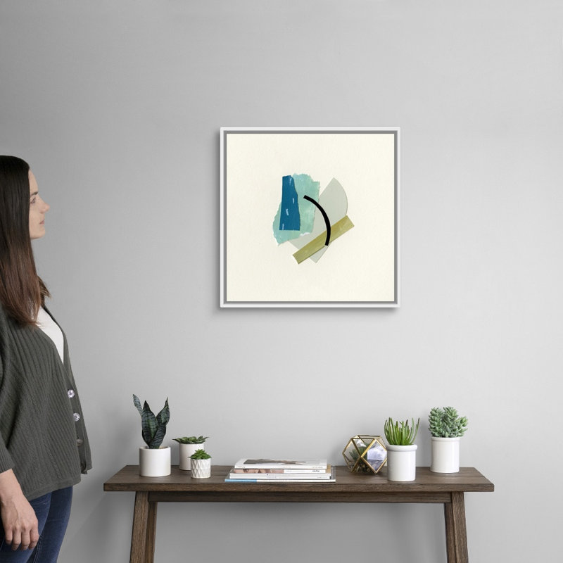 Bits et pièces III par Emma Caroline - reproduction de photo, H 22 po x l 22 po x P 1,75 po, Cadre blanc