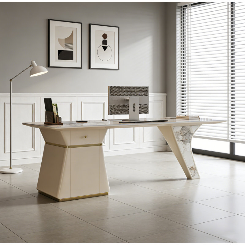 Bureau de direction en pierre frittée avec détails dorés, H 29,5 po x l 55,1 po x P 31,5 po