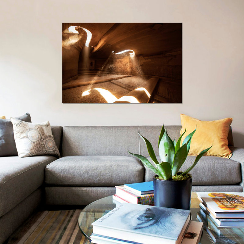 «Inside Violin IV» par Adrian Borda - Estampe numérique sur toile tendue avec châssis, H 18 po x l 26 po x P 1,5 po