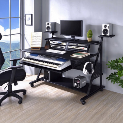 xiaojing 67 L Game Table with Chairs
