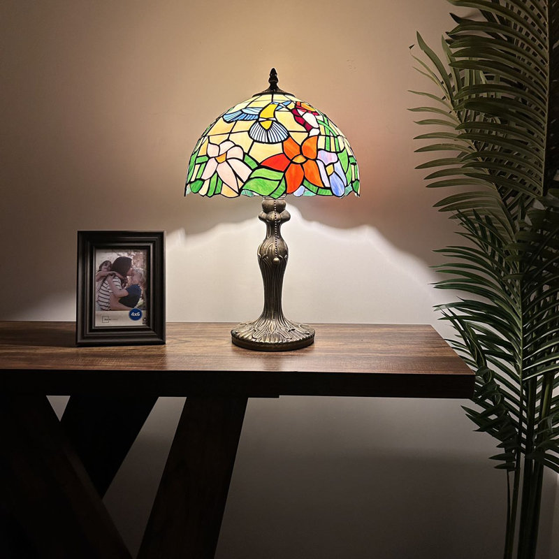 Lampe de table Veilleux Tiffany vitrail fleurs de colibri ampoule DEL incluse l 12 po x P 12 po x H 19 po