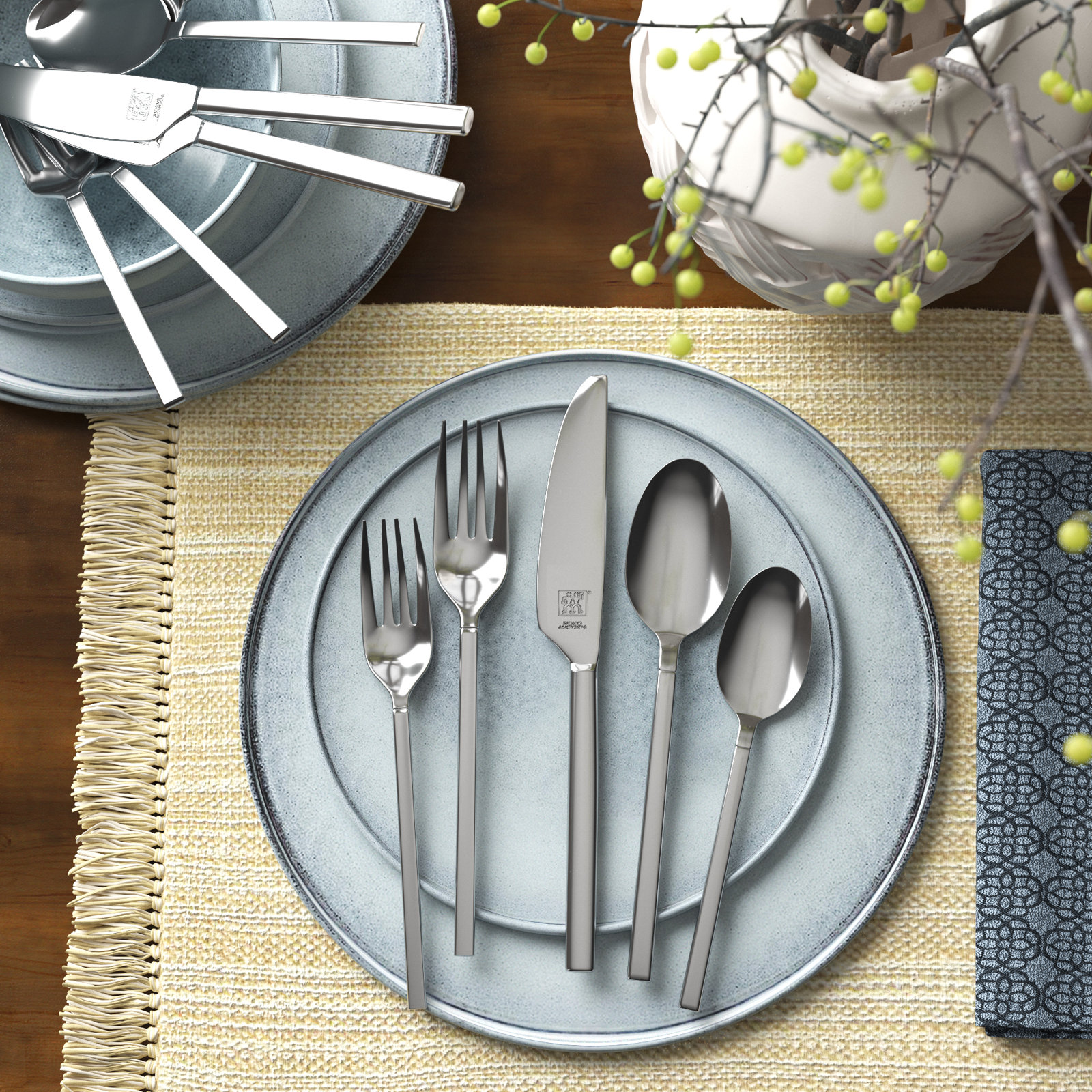 Opus 45 Piece Flatware Set Polished, Mirrored