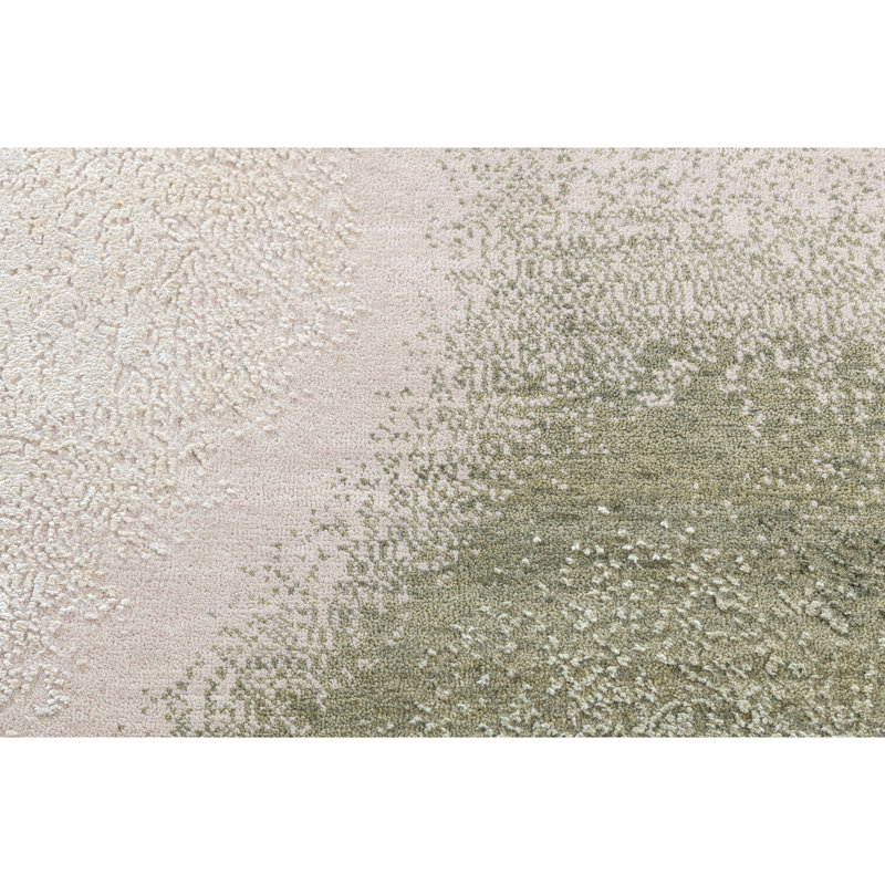 Handmade Silk and Wool Area Rug, Rectangle 5' x 8'
