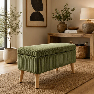 Banc de rangement en velours côtelé beige 32 pouces de large avec pieds en bois, boîte de rangement rabattable, banc de bout rembourré doux, repose-pieds et banc à chaussures pour la chambre à coucher, le salon, le vestibule