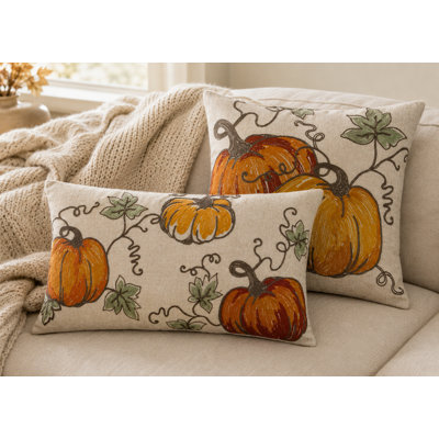  Coussin rustique brodé Crewel